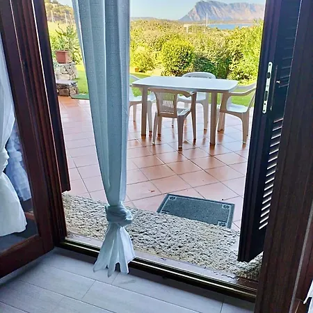 Nyaraló Elysie *